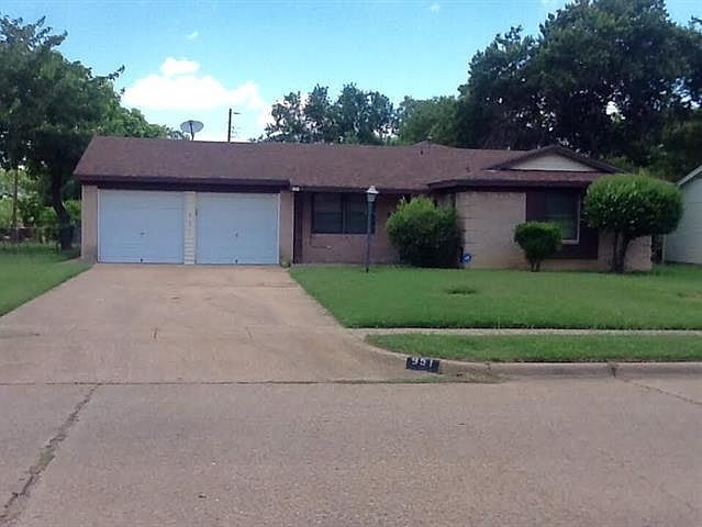 1st image of 951 Jadewood Dr