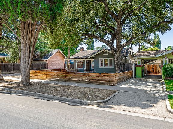 5th image of 3844 Linwood Pl