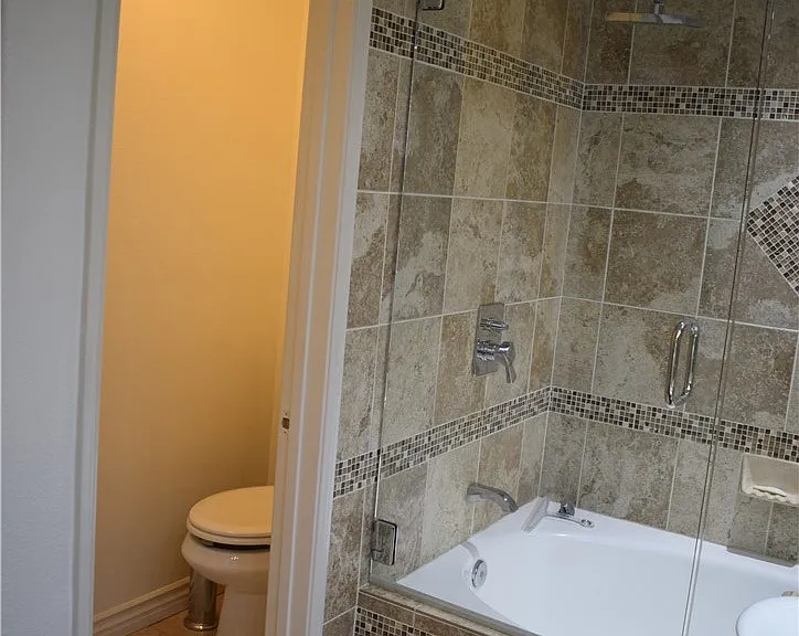 717 S Glenhurst Dr — Photo 18