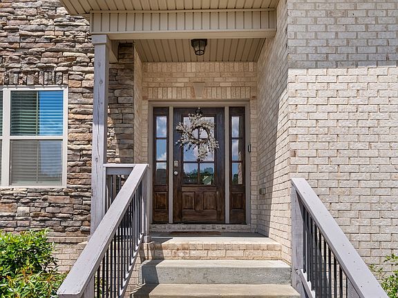 4th image of 1021 Chagford Dr