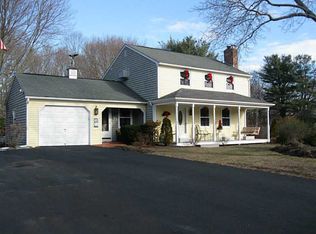 30 Oakdale Rd, North Kingstown, RI 02852