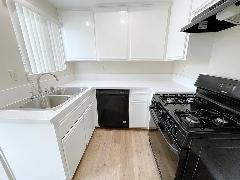 1206 Viola Ave #1 — Photo 20