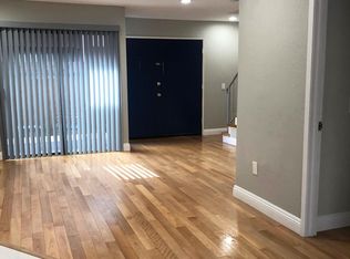 5445 Corteen Pl APT 9, Valley Village, CA 91607