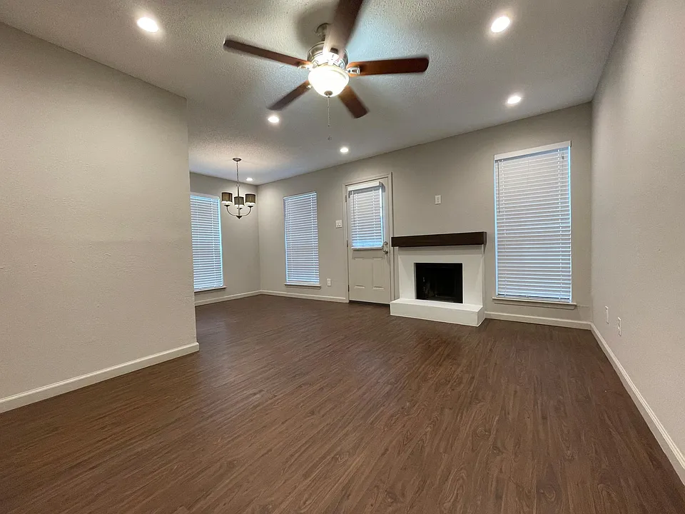 1603 N Garrett Ave #106