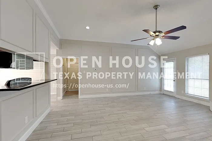 121 Princeton Cir — Photo 5