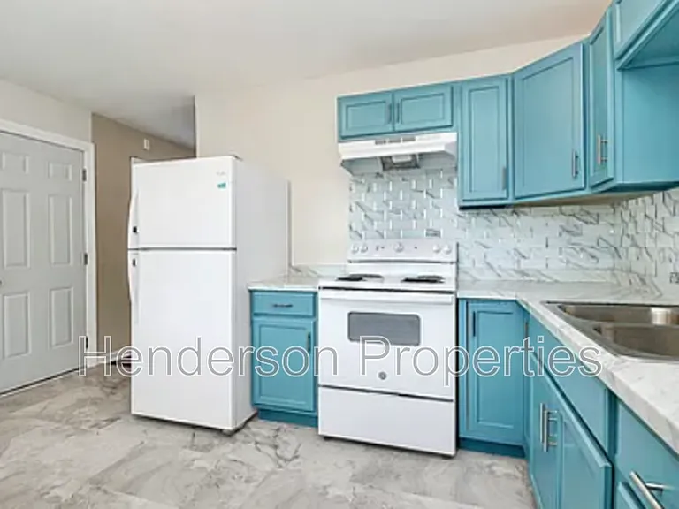 2244 English Dr — Photo 3