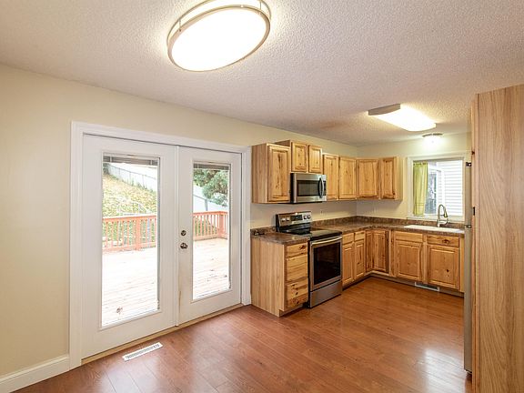 3rd image of 4028 5th St NW