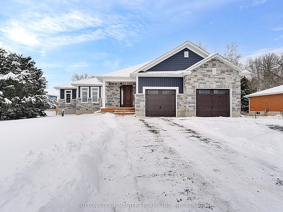 2nd image of 2483 Perth Rd