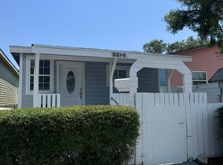 5121 Avenue Q UNIT B, Galveston, TX 77551