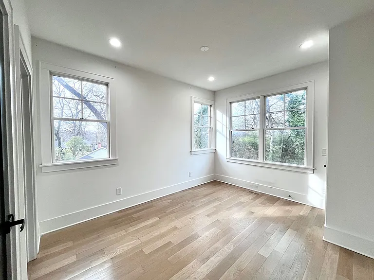 614 West Blvd — Photo 20