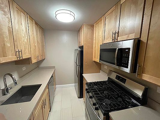 3rd image of 12333 83rd Ave APT 1603