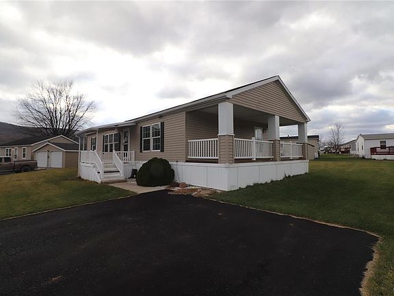 2nd image of 223 Jennifer Ln E