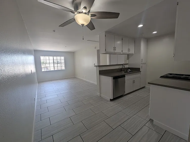 Beckwood Apartments — Photo 3