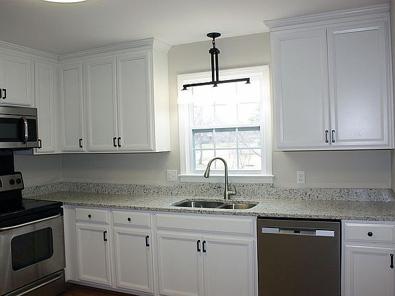 Kitchen- all new!