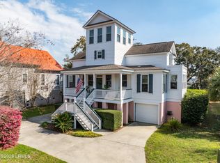 25 Petigru Dr, Beaufort, SC 29902