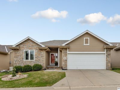 7815 Heritage Plz, Ralston, NE, 68127