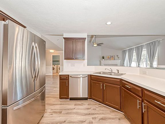 5th image of 14410 Cypress Meadow Dr