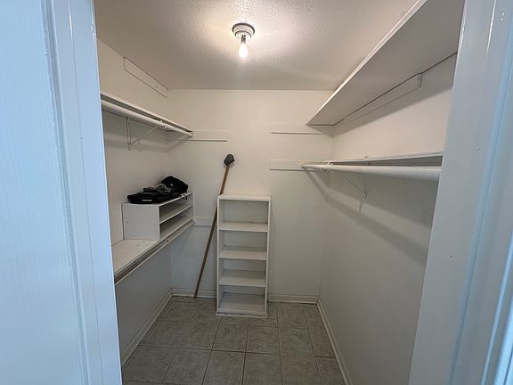 5th image of 5610 Longforest Dr