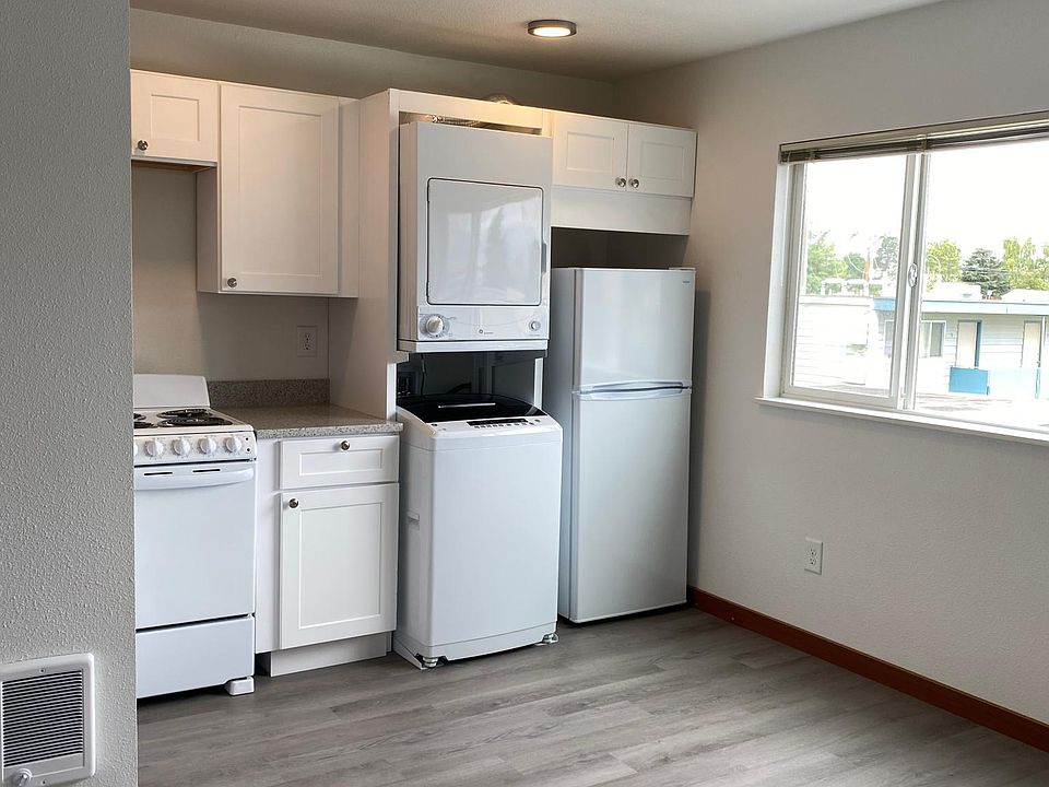 1st image of 6605 6th Ave APT 1