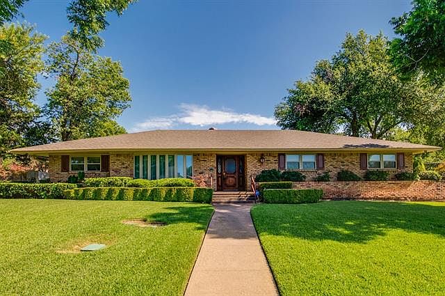 1st image of 1505 Acapulco Dr