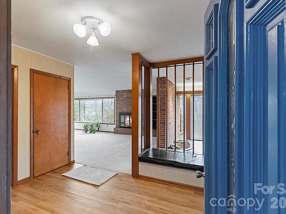 2nd image of 277 Fairlane Rd