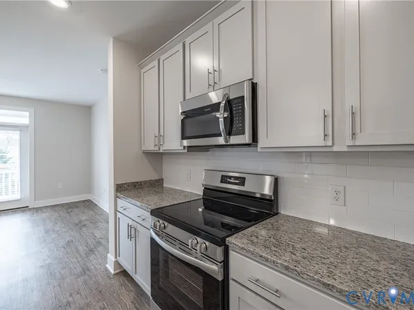 10530 Stony Bluff Dr #205, Ashland, VA 23005