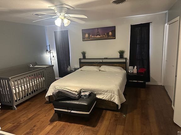 4th image of 4201 Siesta Ln #4201