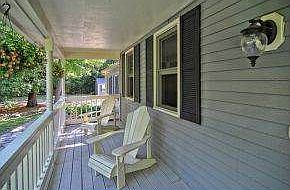 Enjoy the Farmers Porch