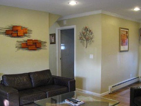 5th image of 249 Division Ave