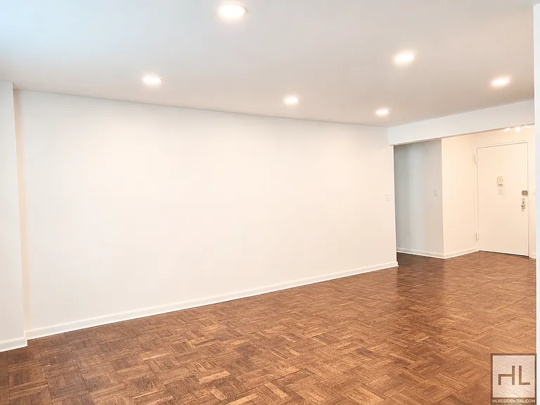 850 Howard Ave #1B — Photo 4