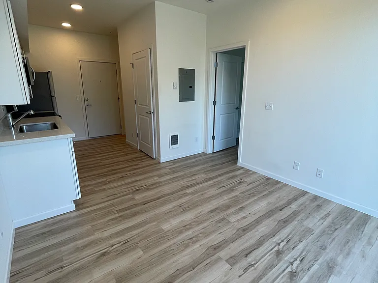 604 S Sheridan Ave #101 — Photo 4