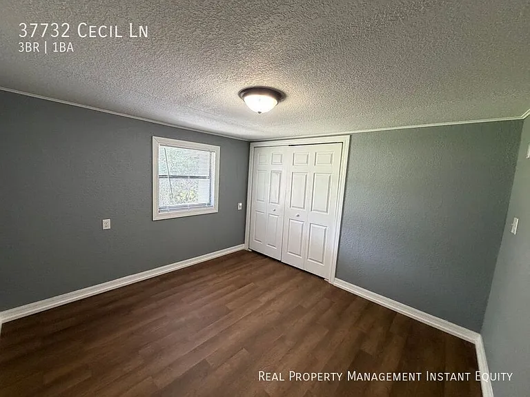 37732 Cecil Ln — Photo 10