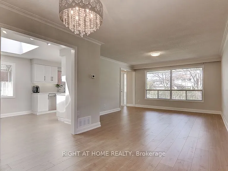 2126 Varency Dr — Photo 4