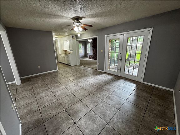 4th image of 705 Kate St