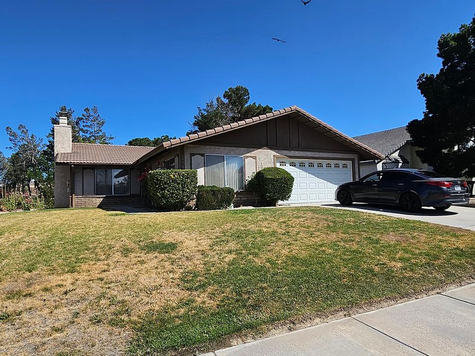 1st image of 15741 Nassau Dr