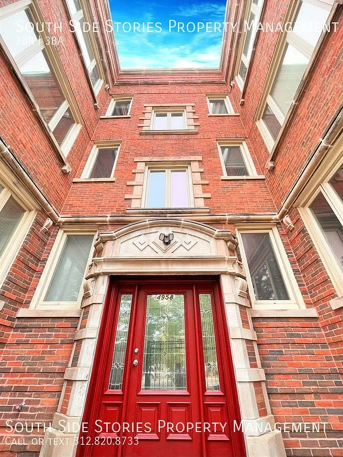 Bronzeville Spectacular 3bed/3bath Rental Condo! — Photo 4