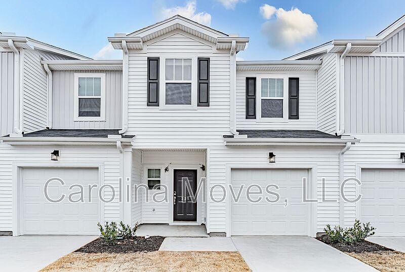1st image of 225 Telford Dr