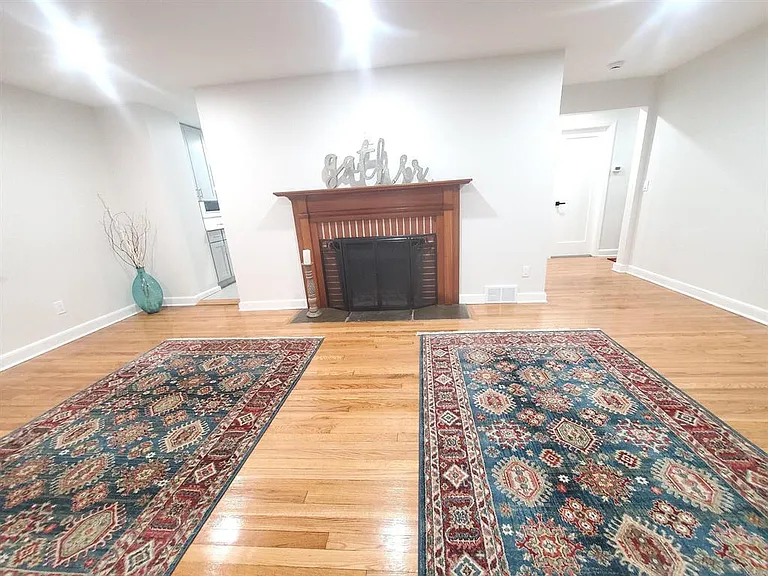 17 Woodlawn Ave — Photo 16