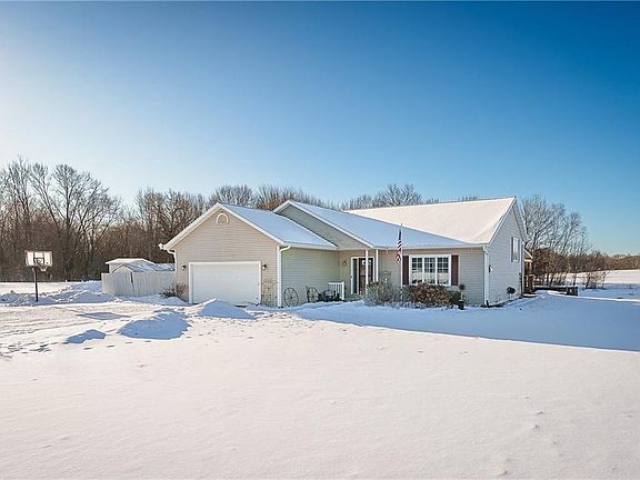 2nd image of E9562 690th Avenue