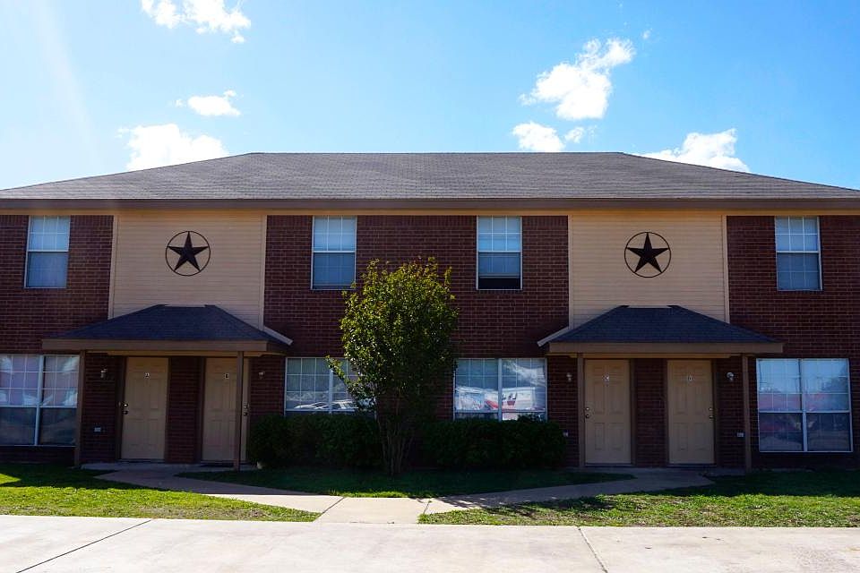 1st image of 4201 Deek Dr APT D