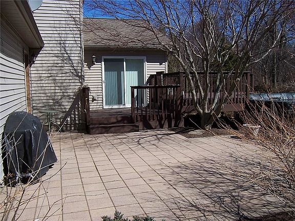 2nd image of 714 Brookeville Dr