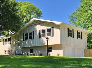 2039 S Brighton Dr, Springfield, MO 65804