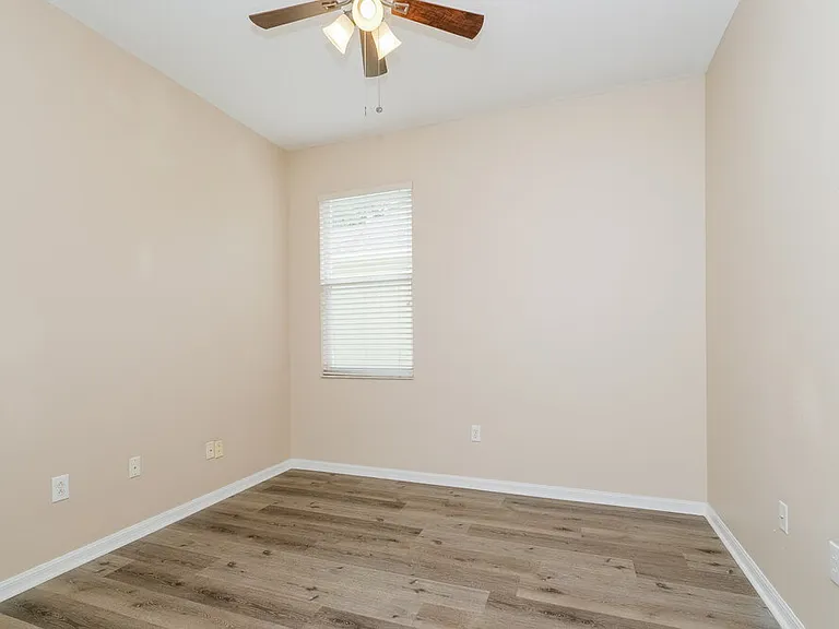 25402 Seven Rivers Cir — Photo 14