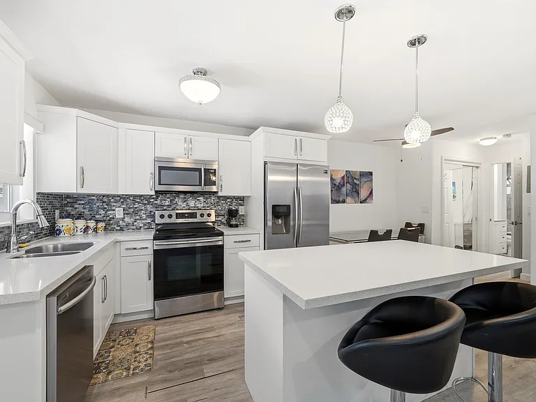 3510 Harrison St #4 — Photo 8