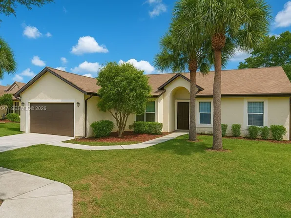 19922 NW 88th Ave, Hialeah, FL 33018