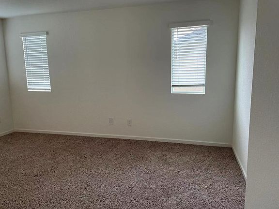 4th image of 2954 Portage Way