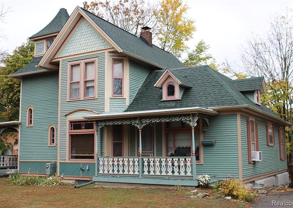 1st image of 170 W Columbia Ave