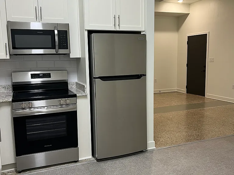 Pulaski Lofts — Photo 29