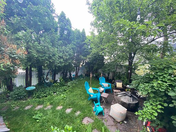 2nd image of 61 Manning St