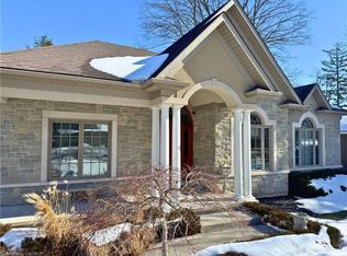 63 Metcalfe St, Guelph, ON N1E 4X7